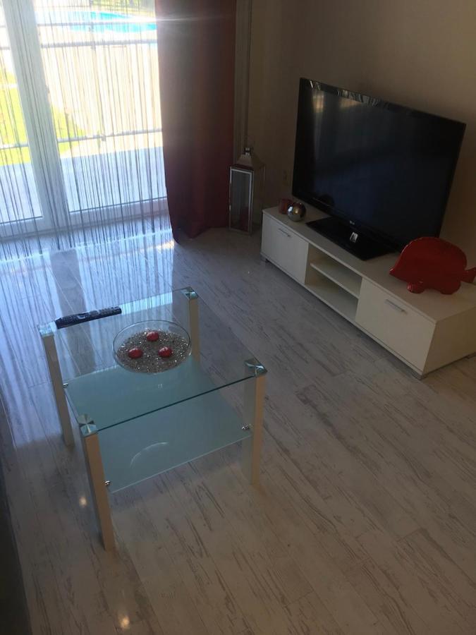 Appartement Apartament Silence Baltic Wenecja à Pobierowo Extérieur photo